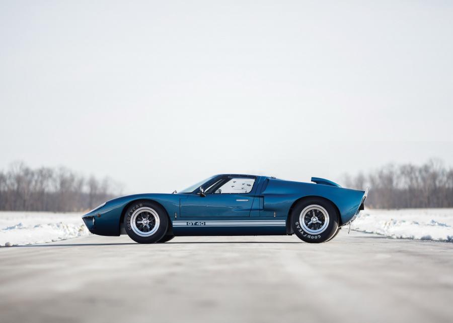  Ford GT40 Lightweight Spyder by Safir 1992 года  (фото 4 из 12)
